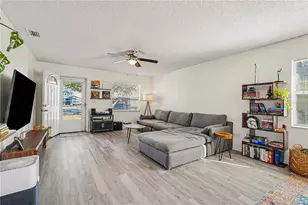 4440 W Pintor Pl, Tampa, FL 33616 - Photo 5