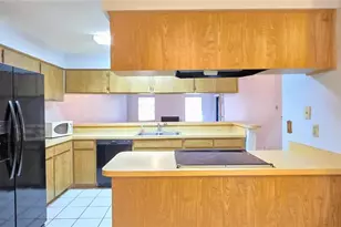 2005 Montego Ct, Oldsmar, FL 34677 - Photo 3