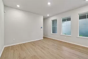 9334 Hartline Wy, Orlando, FL 32827 - Photo 11