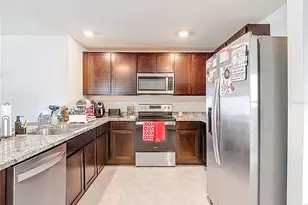 37501 Sharks Eye Ln, Zephyrhills, FL 33541 - Photo 13