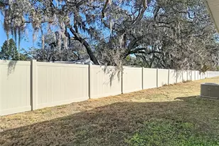 37501 Sharks Eye Ln, Zephyrhills, FL 33541 - Photo 39