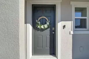 37501 Sharks Eye Ln, Zephyrhills, FL 33541 - Photo 7