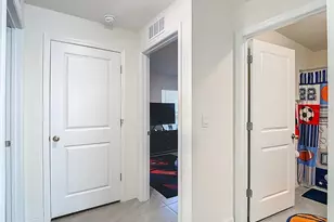 37501 Sharks Eye Ln, Zephyrhills, FL 33541 - Photo 21