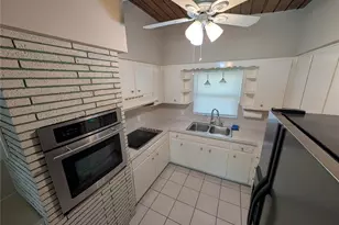 6517 Walton Way, Tampa, FL 33610 - Photo 35