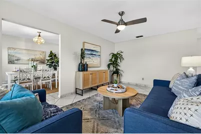 1700 Glen Lakes Boulevard N, Saint Petersburg, FL 33702 - Photo 7