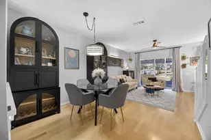 2437 Lake Woodberry Cir, Brandon, FL 33510 - Photo 17