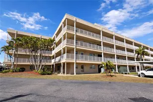 9950 62nd Terrace N, Saint Petersburg, FL 33708 - Photo 1