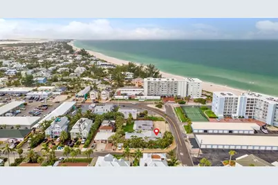 201 54th Street, Holmes Beach, FL 34217 - Photo 1