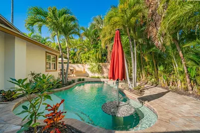 201 54th Street, Holmes Beach, FL 34217 - Photo 35