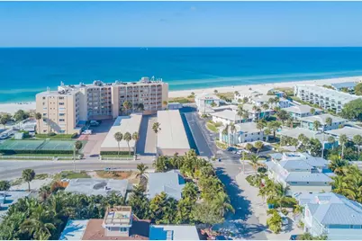 201 54th Street, Holmes Beach, FL 34217 - Photo 89