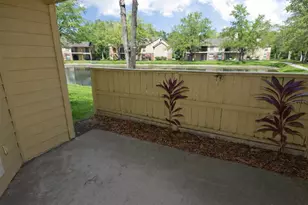 8627 Fancy Finch Dr, Tampa, FL 33614 - Photo 47