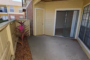 8627 Fancy Finch Dr, Tampa, FL 33614 - Photo 45