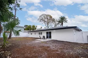 11071 Navajo Dr, Saint Petersburg, FL 33708 - Photo 27