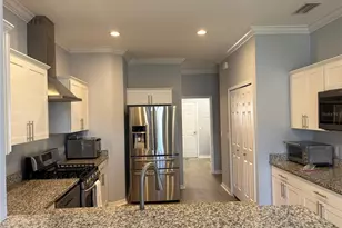 2118 Edgewater Circle, Winter Haven, FL 33880 - Photo 9