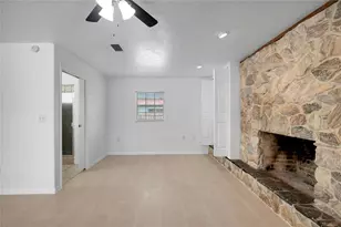 7604 35th Ave S, Tampa, FL 33619 - Photo 17