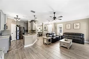 8408 Shallow Creek Ct, New Port Richey, FL 34653 - Photo 11