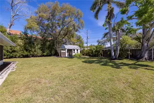 1433 Park St N, Saint Petersburg, FL 33710 - Photo 53