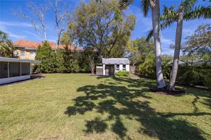 1433 Park St N, Saint Petersburg, FL 33710 - Photo 55