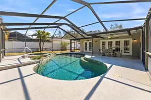 2654 Clubhouse Dr N, Clearwater, FL 33761 - Photo 37