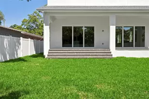 2704 W Tyson Ave, Tampa, FL 33611 - Photo 47