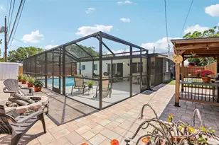 8541 75th Pl, Seminole, FL 33777 - Photo 37