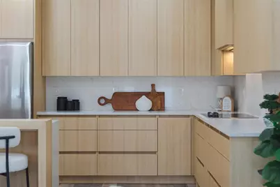 2714 W 1/2 Tampa Bay Boulevard, Tampa, FL 33607 - Photo 13