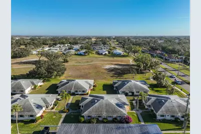 1901 Canterbury Lane #19, Sun City Center, FL 33573 - Photo 3