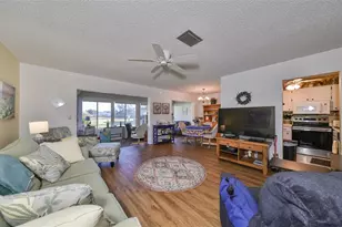 1901 Canterbury Ln, Sun City Center, FL 33573 - Photo 7