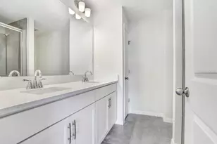 11788 Blackbrook Ct, Seffner, FL 33584 - Photo 17