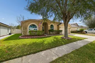 627 Tuscanny St, Brandon, FL 33511 - Photo 3