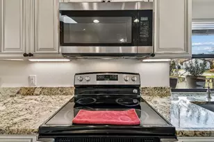 6609 Edgeworth Dr, Orlando, FL 32819 - Photo 15