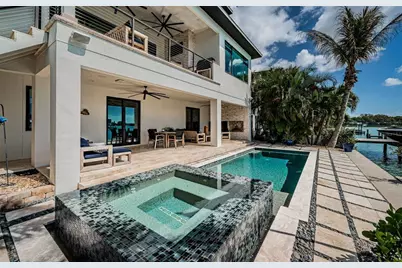 7822 Causeway Boulevard S, Saint Petersburg, FL 33707 - Photo 71