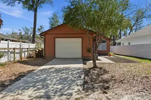 25130 Ensley Rd, Sorrento, FL 32776 - Photo 15