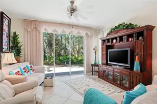 3252 Chapel Creek Cir, Wesley Chapel, FL 33544 - Photo 5