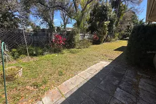 843 Cambridge Ct, Dunedin, FL 34698 - Photo 15