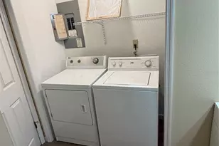 4556 Blossom Blvd, Zephyrhills, FL 33542 - Photo 9