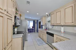 37041 Neukom Ave, Zephyrhills, FL 33541 - Photo 5