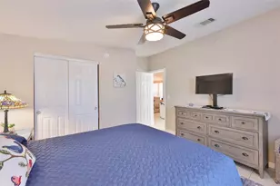 37041 Neukom Ave, Zephyrhills, FL 33541 - Photo 27