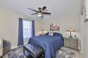 37041 Neukom Ave, Zephyrhills, FL 33541 - Photo 7