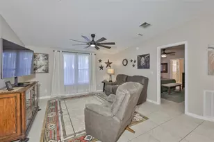 37041 Neukom Ave, Zephyrhills, FL 33541 - Photo 3