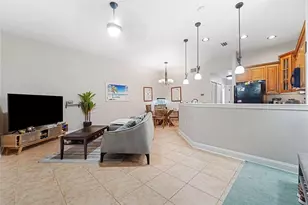 701 Mirror Lake Dr N, Saint Petersburg, FL 33701 - Photo 5