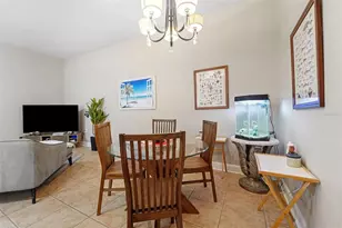 701 Mirror Lake Dr N, Saint Petersburg, FL 33701 - Photo 7