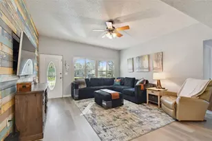 12530 136th Ln, Largo, FL 33774 - Photo 5