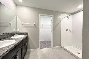 7048 Samuel Ivy Dr, Tampa, FL 33619 - Photo 7