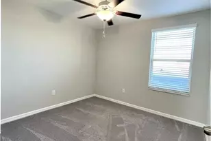 7048 Samuel Ivy Dr, Tampa, FL 33619 - Photo 9