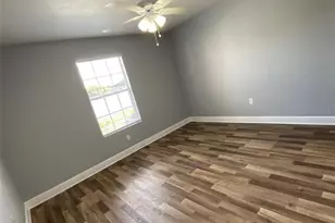 302 Lake Parsons Green, Brandon, FL 33511 - Photo 9