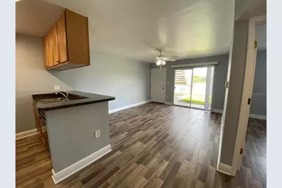 302 Lake Parsons Green #107, Brandon, FL 33511 - Photo 5