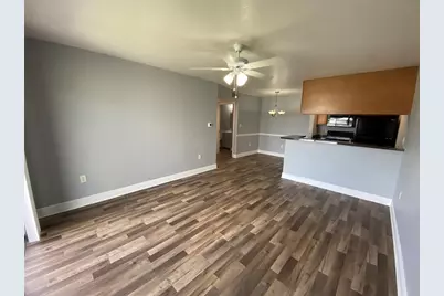 302 Lake Parsons Green #107, Brandon, FL 33511 - Photo 3