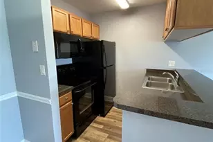 302 Lake Parsons Green, Brandon, FL 33511 - Photo 7