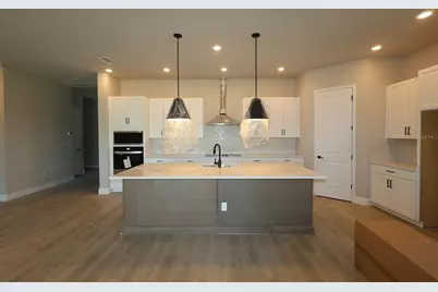 31351 Westbury Estates Avenue, Wesley Chapel, FL 33545 - Photo 5